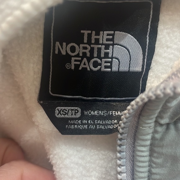 North face white fleece - Picture 2 of 3